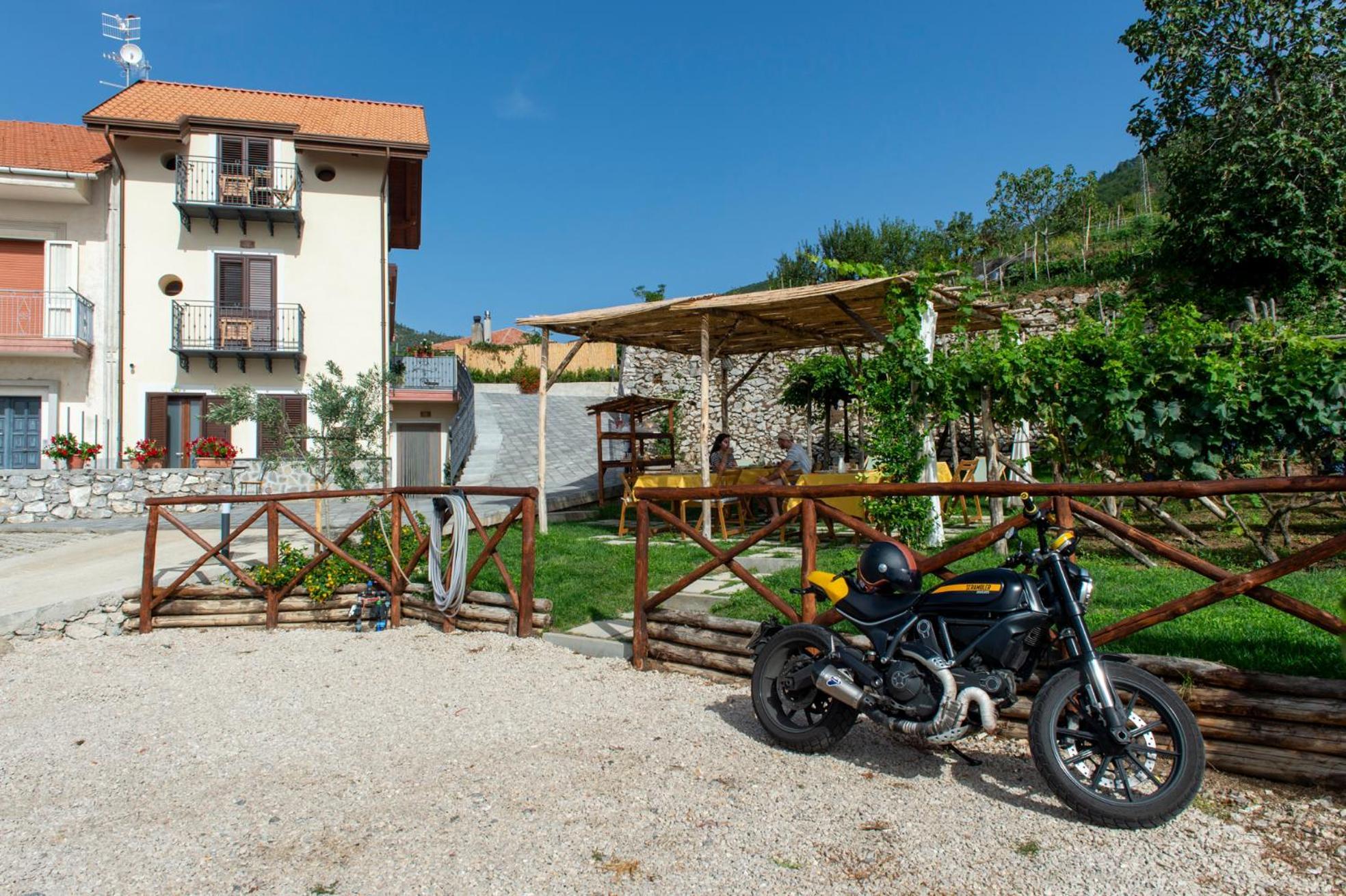 Il Vigneto Di Nonno Pietro Bed & Breakfast Agerola Bagian luar foto