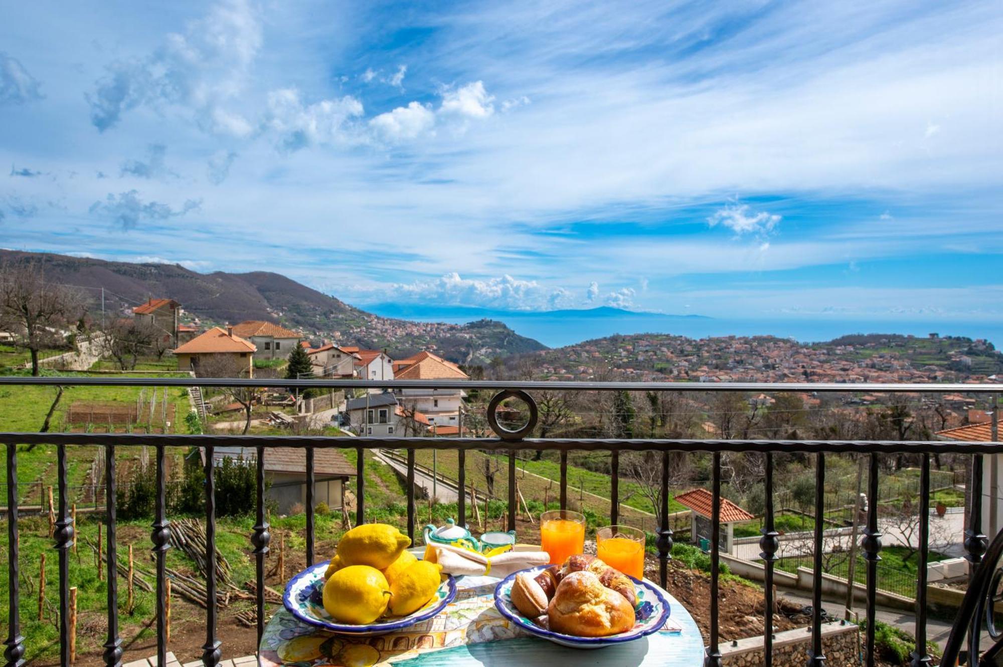 Il Vigneto Di Nonno Pietro Bed & Breakfast Agerola Bagian luar foto